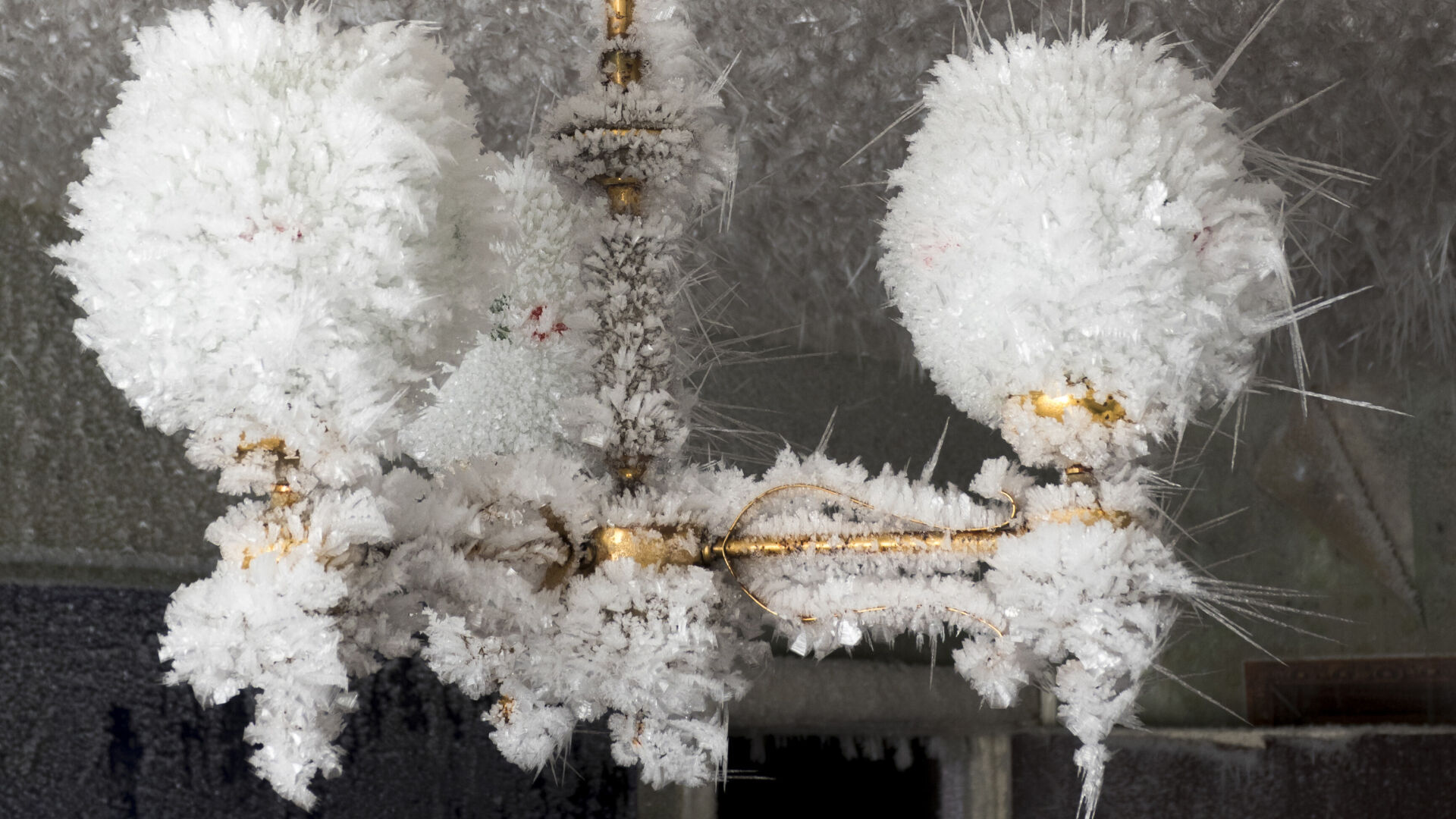 Inside Russia's deep frozen ghost towns